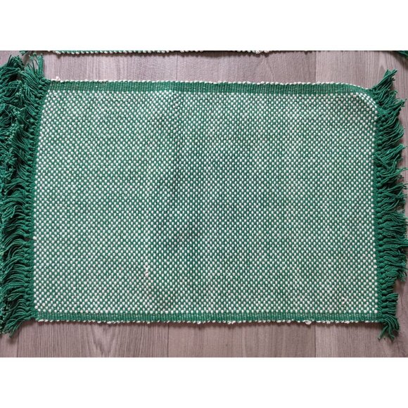 Set Of 4 Basketweave 21" X 13" Placemats With Fringe Trim 100% Cotton Green & Wh - Picture 2 of 5
